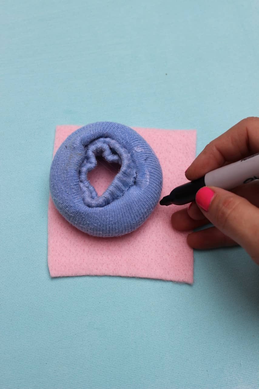 Instrucción 4 para realizar dona en tela