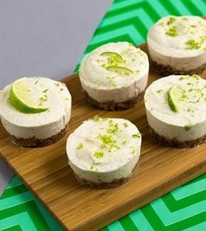 Snacks, bebidas y postres