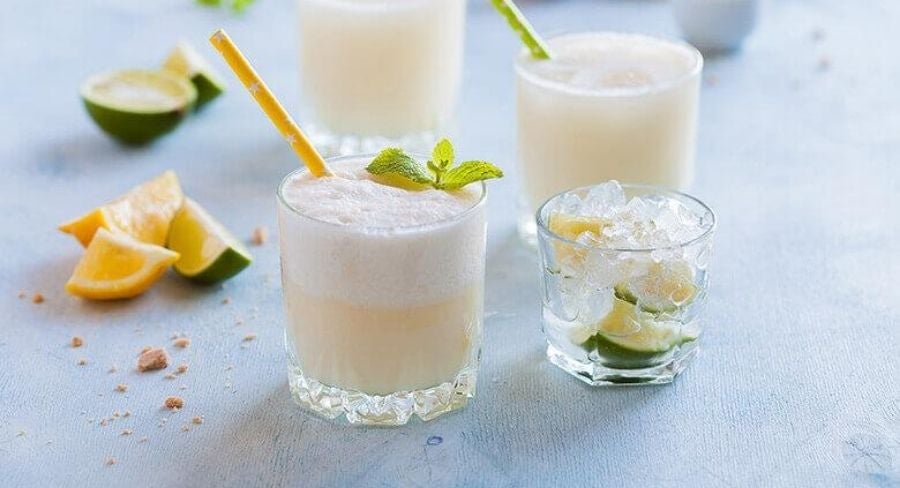 copas de lima y leche condensada