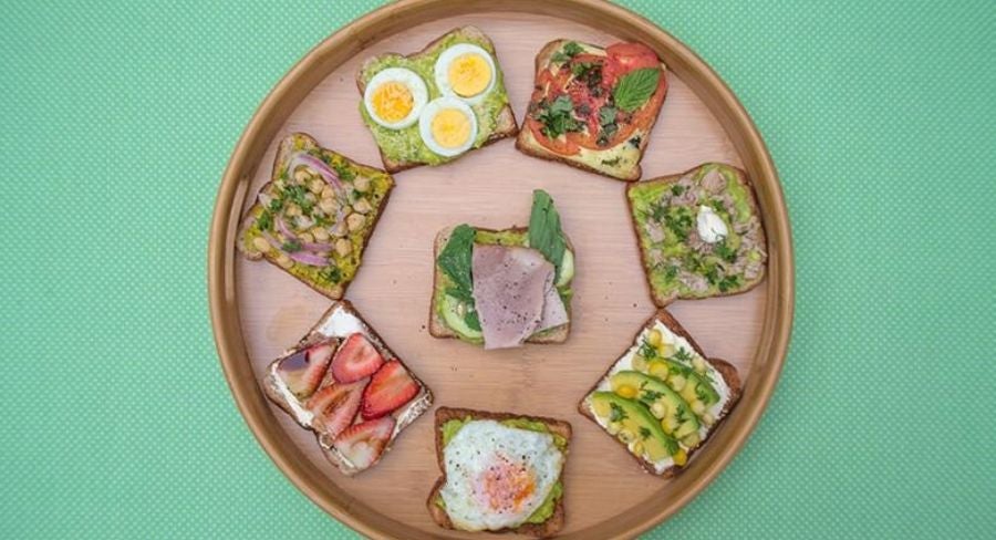 diferentes recetas con pan tostado