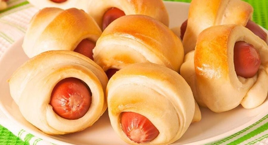 Salchichas en hojaldre