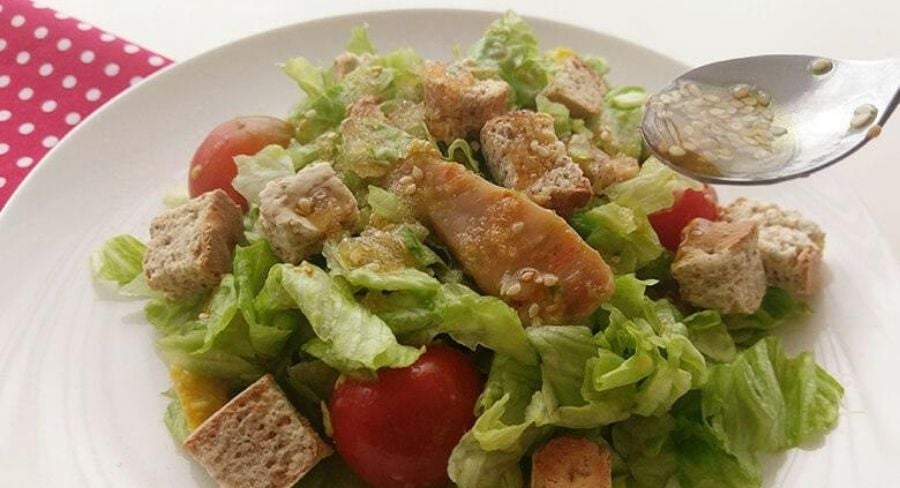 cómo preparar una ensalada de pollo