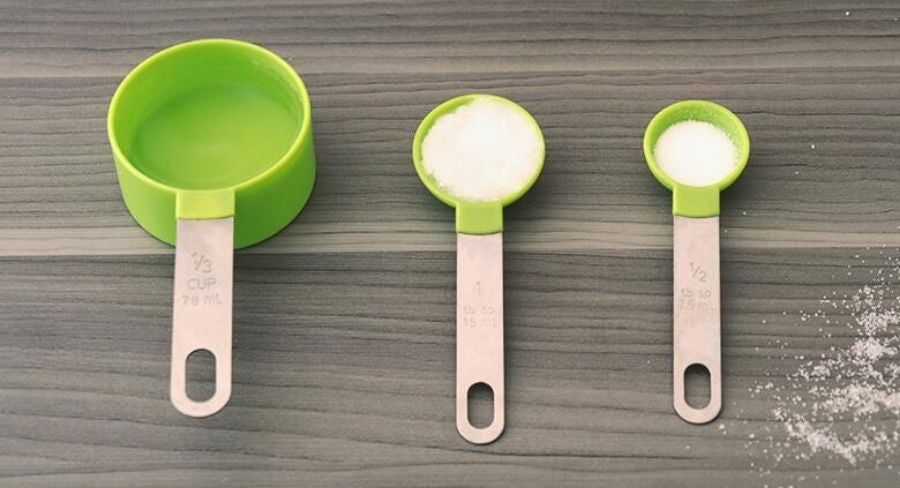 ingredientes en cucharas