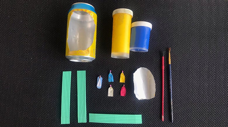 Materiales sobre fondo negro