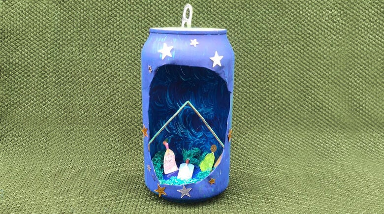 nacimiento en fondo verde