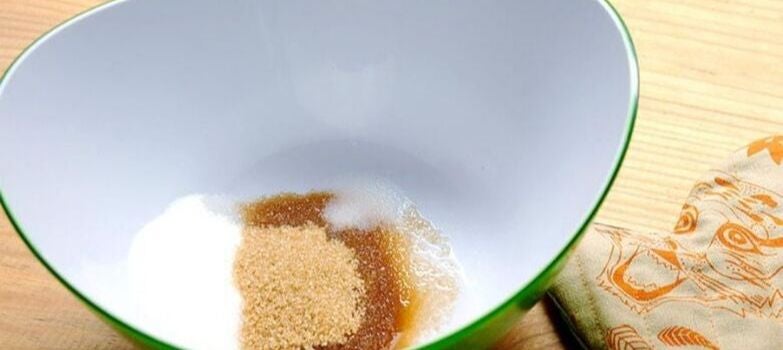 mezcla de azucar, harina y aceite