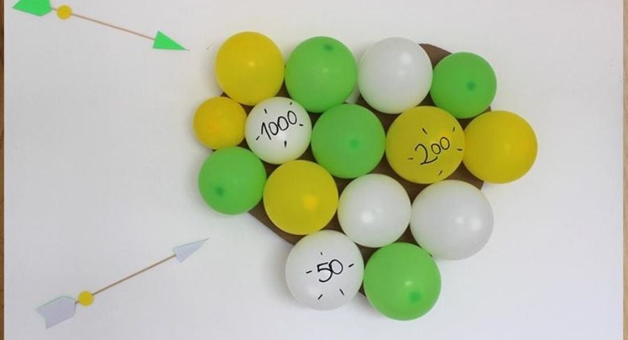 juego de tiro al blanco con globos