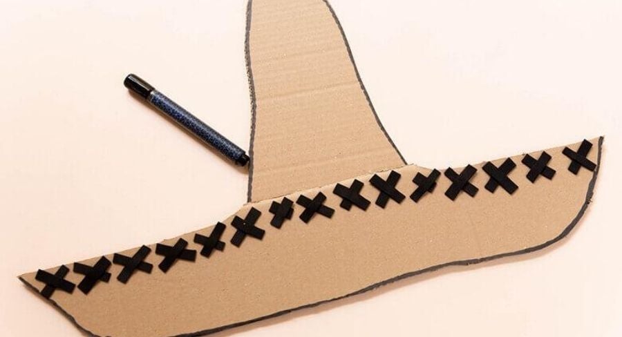 Decora el sombrero a tu gusto